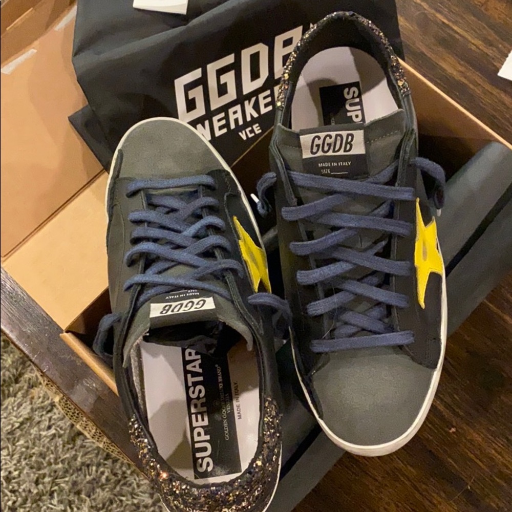 Golden Goose Sneakers